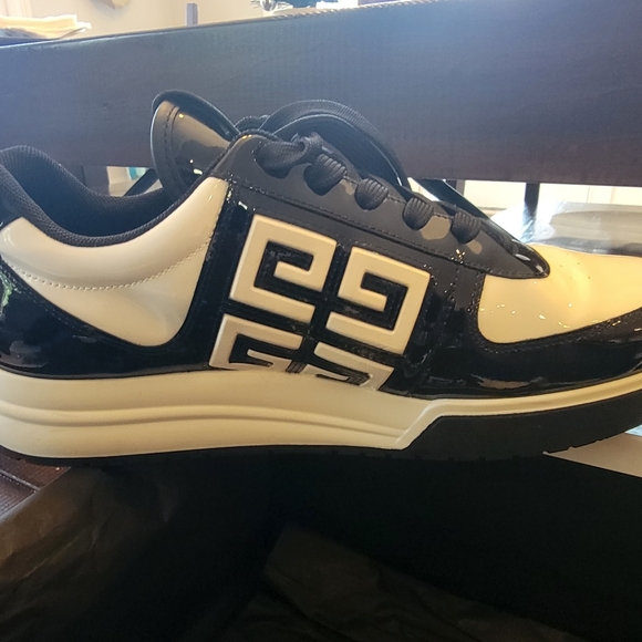 Givenchy EU43 black and white - Picture 5 of 6